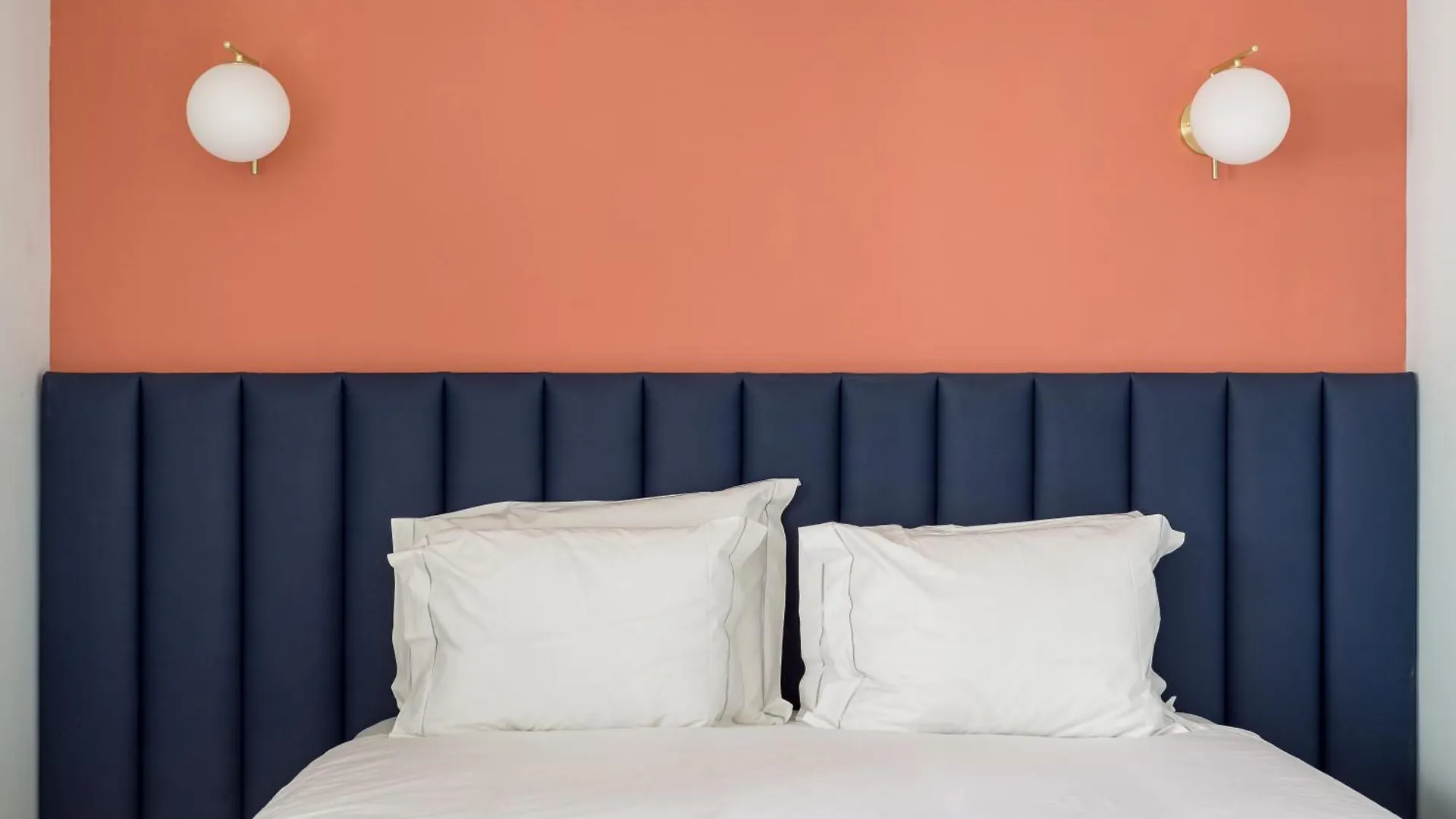 Joivy Flats Next To Rossio Square And Main Lisbon Attractions Apartment
