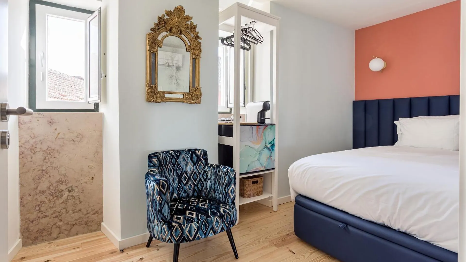 Joivy Flats Next To Rossio Square And Main Lisbon Attractions Apartment